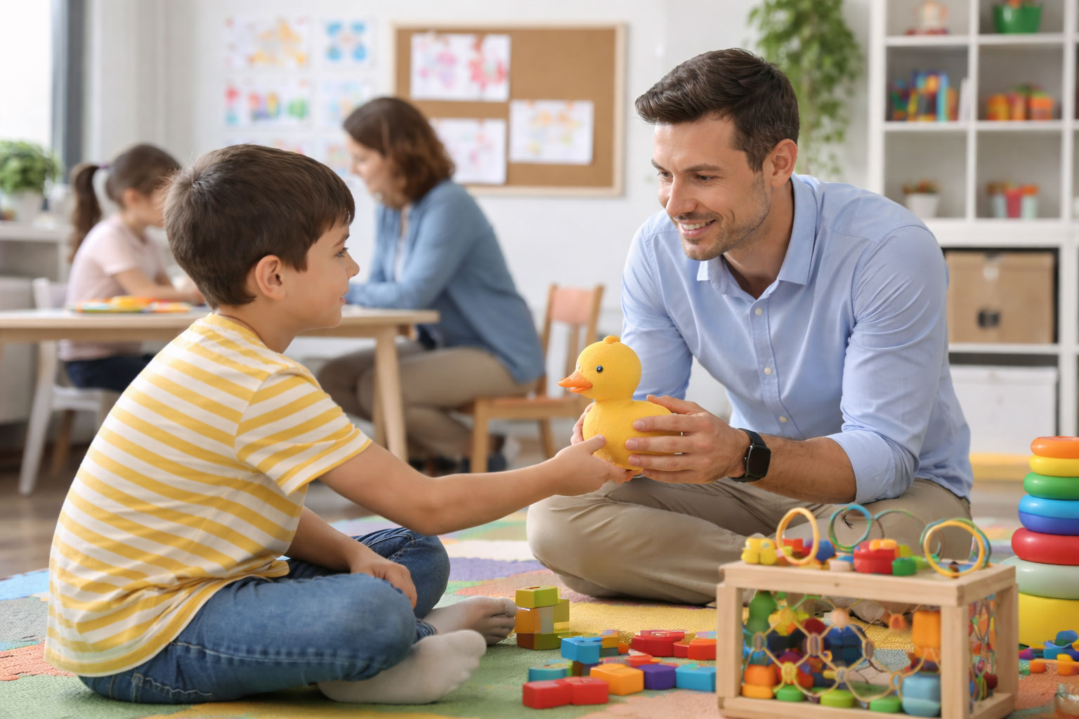 Intervention éducative individualisée auprès d’un enfant avec Troubles du Spectre de l’Autisme, illustrant un accompagnement fondé sur les recommandations de la HAS, le développement des compétences et le soutien à l’autonomie.